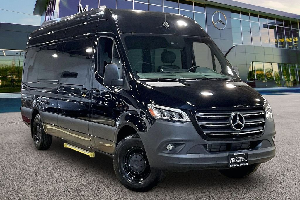 2023 Mercedes-Benz Sprinter 2500 170 WB HO High Roof's photo