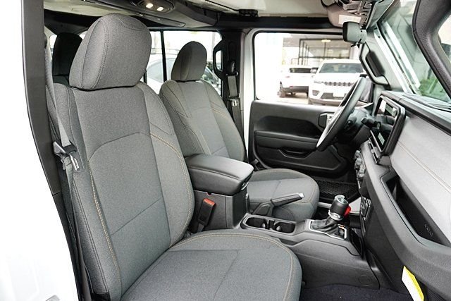 New 2026 Bright White Clear-Coat Exterior Paint Jeep Sport image 17