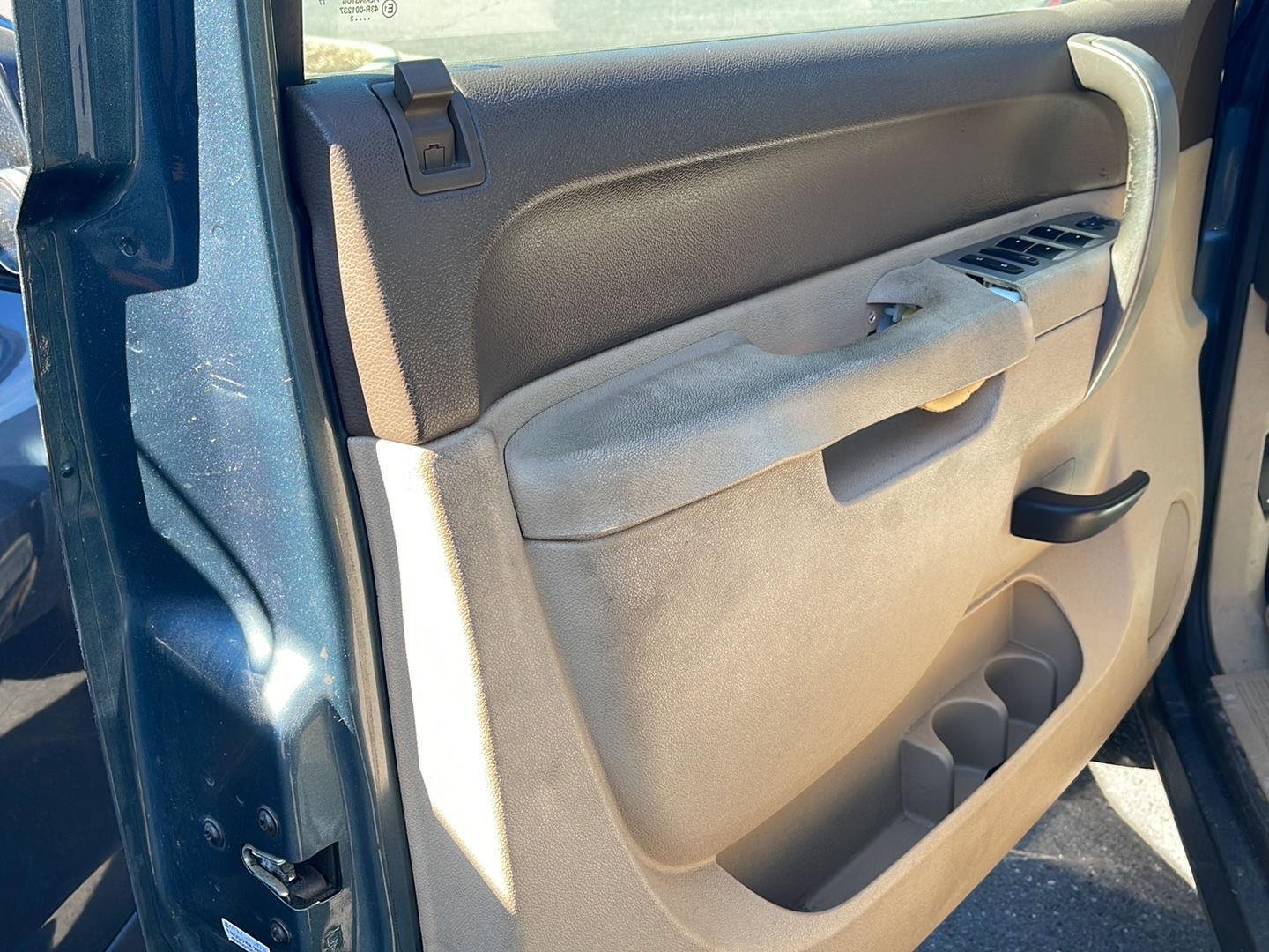 Used 2012 Blue Granite Metallic Chevrolet LT image 3