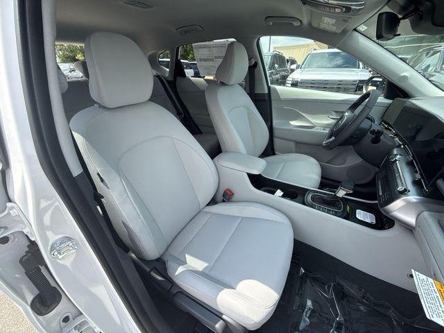New 2026 White Hyundai SEL Sport AWD image 23