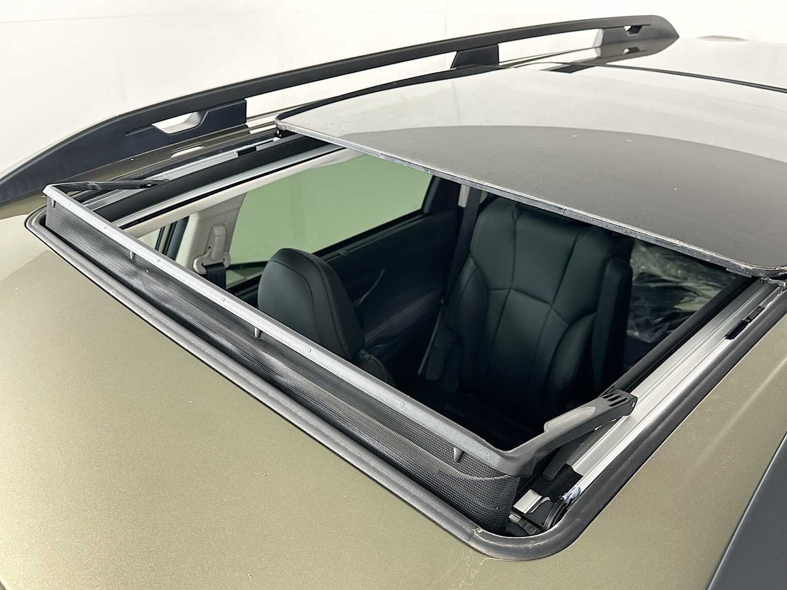 New 2026 AUTUMN GREEN METALLIC Subaru Limited 7-Passenger image 20