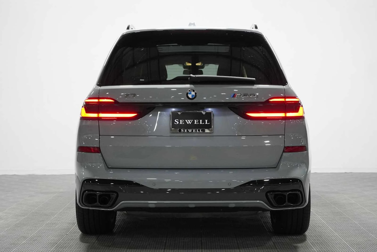 Used 2026 Brooklyn Grey Metallic BMW M60i image 5