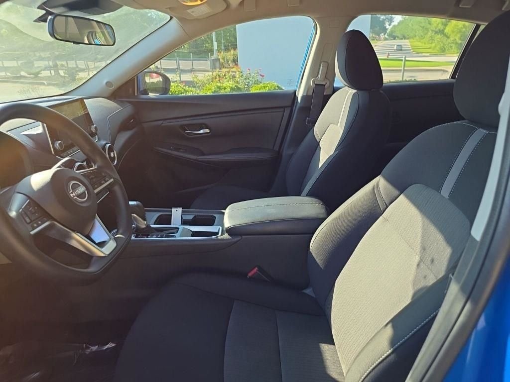 2025 Nissan Sentra SV - Photo 16