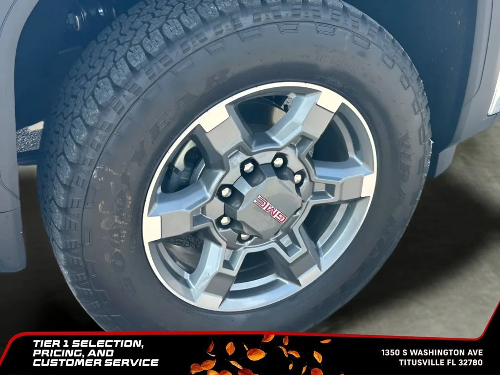 New 2026 Summit White GMC SLT image 32