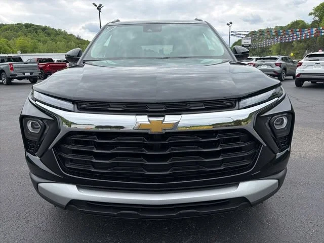 New 2026 Mosaic Black Metallic Chevrolet LT image 7