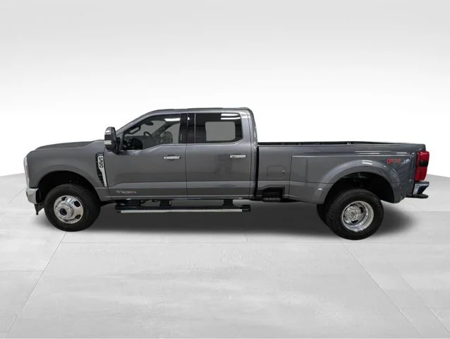 New 2026 Carbonized Gray Metallic Ford F-350® Lariat® image 41