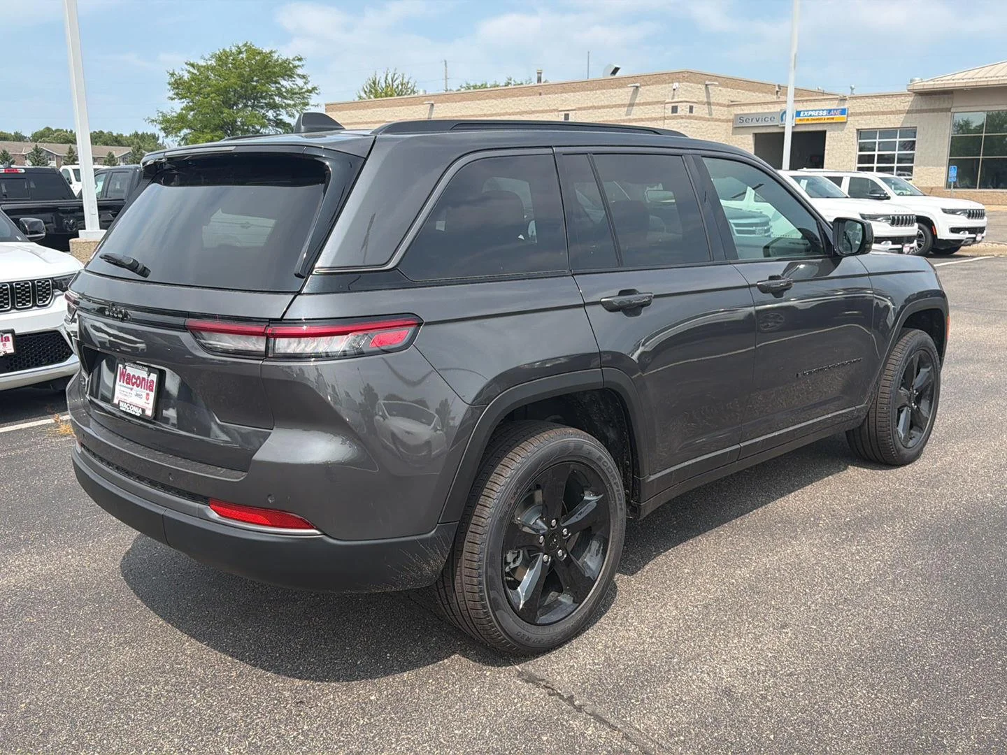 New 2026 Baltic Gray Metallic Clearcoat Jeep Limited image 7
