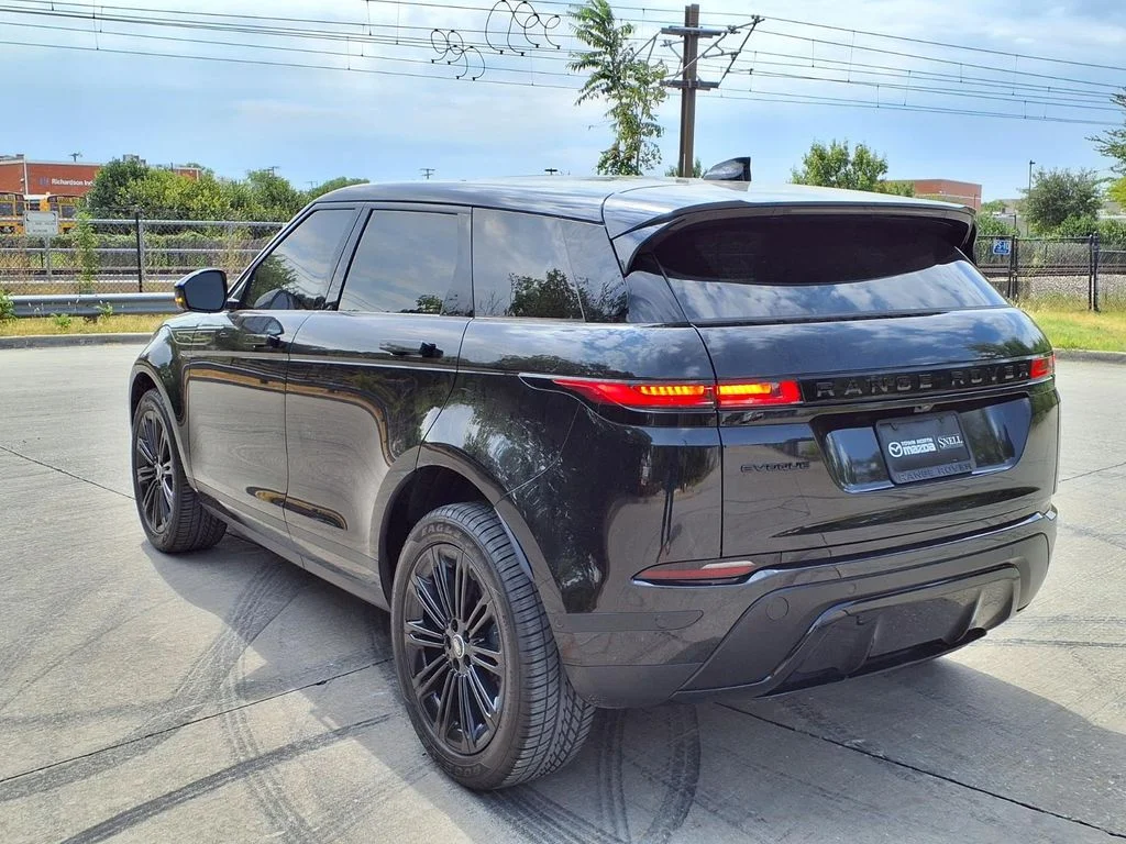 Used 2024 Black Land Rover S image 5