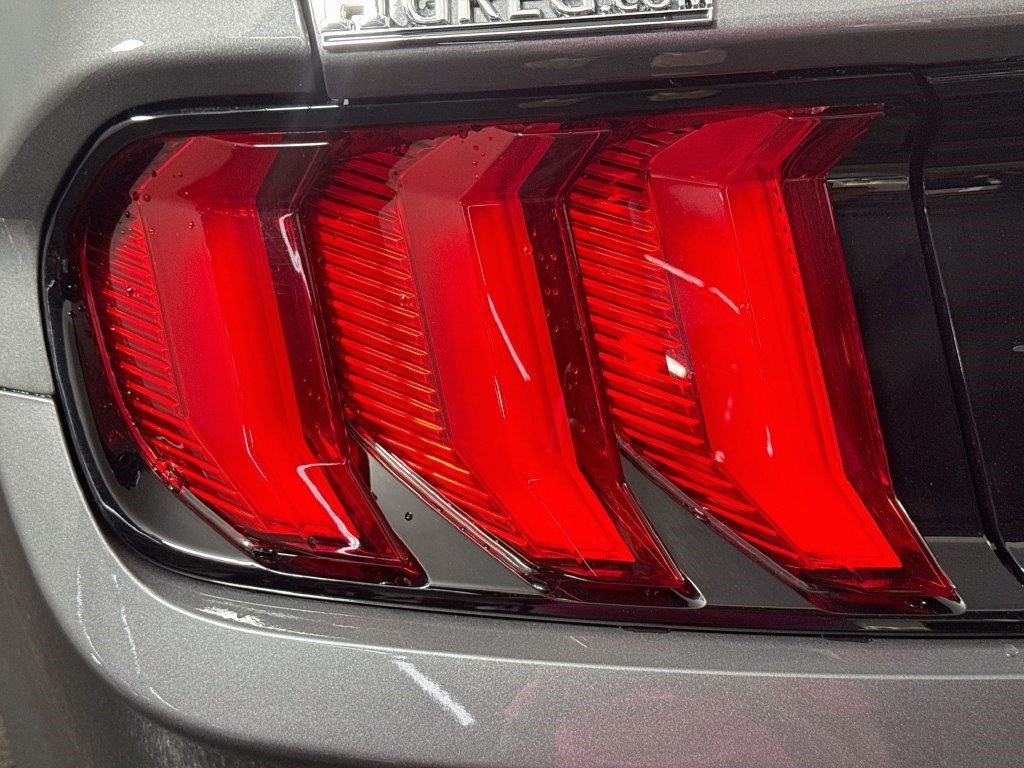 Used 2022 Carbonized Gray Metallic Ford GT Premium image 30