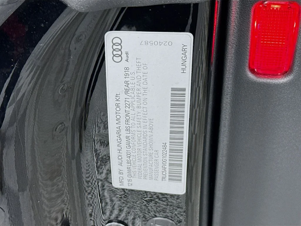 Used 2016 Brilliant Black Audi 2.0T image 28