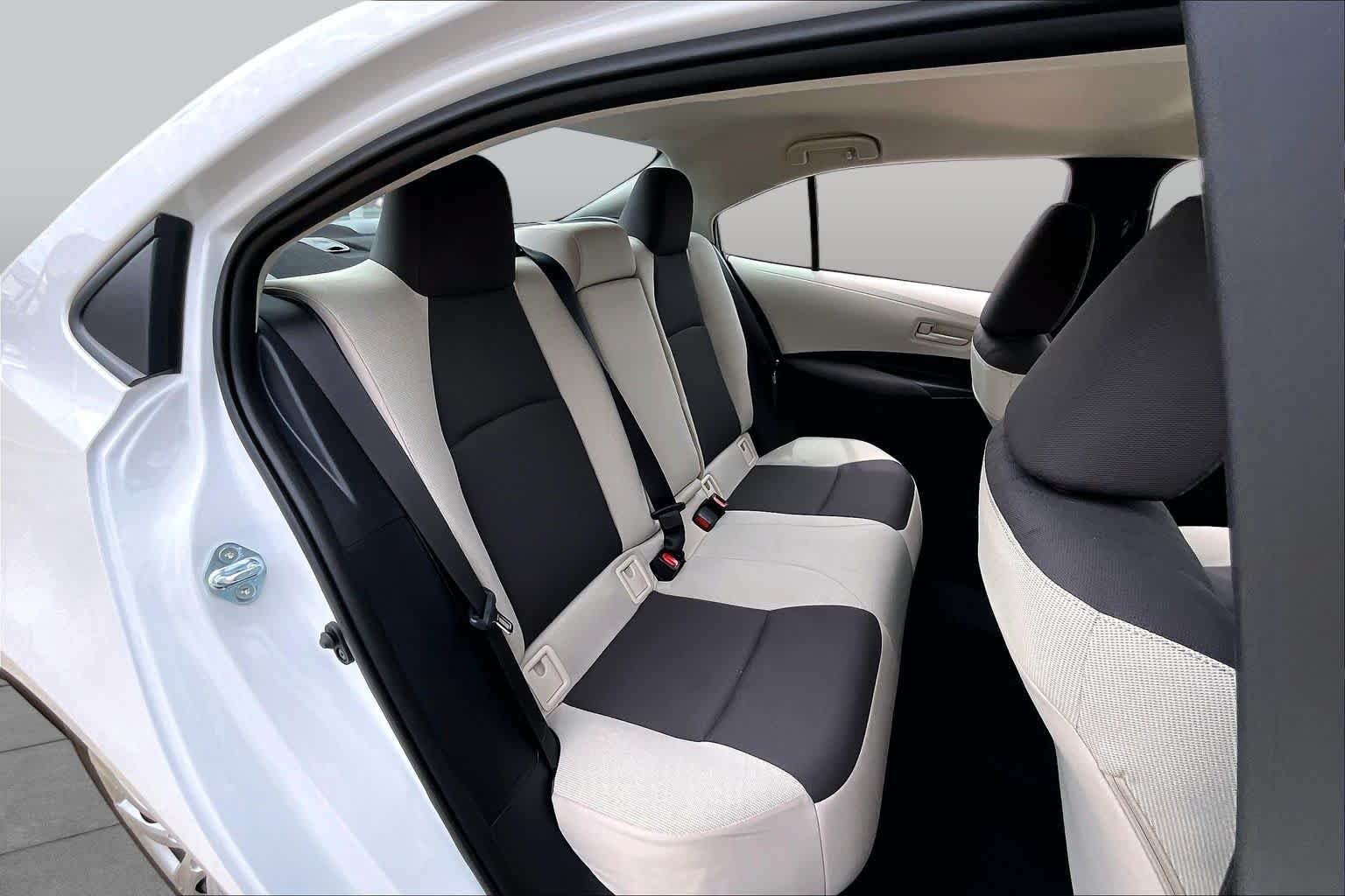 Used 2026 Ice Cap Toyota LE image 20