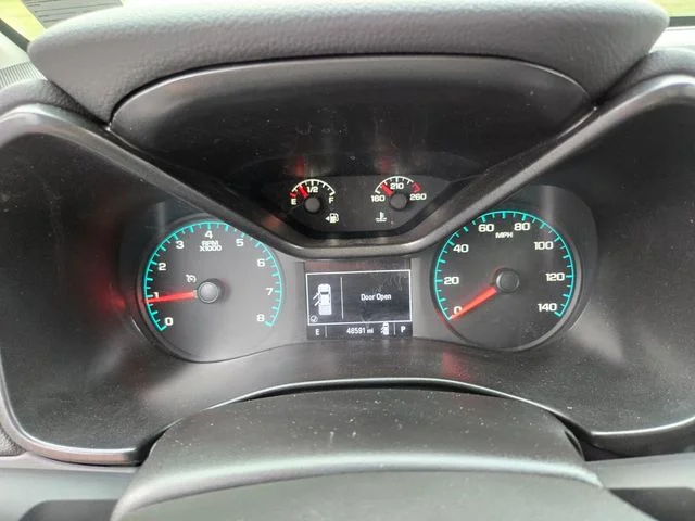 Used 2022 White Chevrolet LT image 33