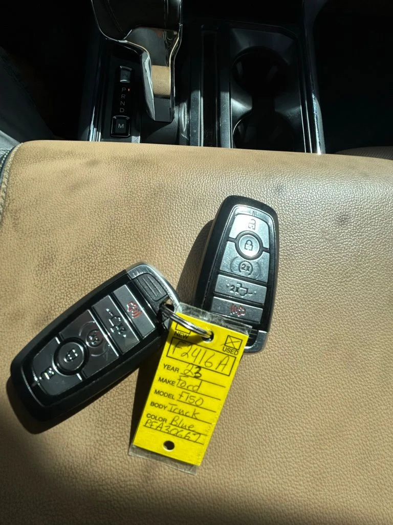 Used 2023 Blue Ford Lariat image 16
