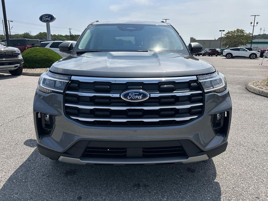 New 2026 Carbonized Gray Metallic Ford Active image 9