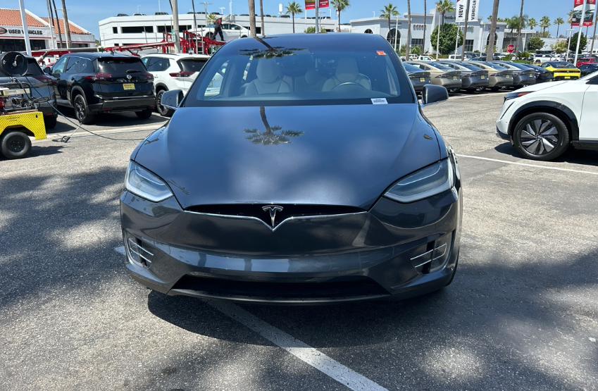 Used 2019 Tesla Model X 100D with VIN 5YJXCDE21KF187793 for sale in Henderson, NV