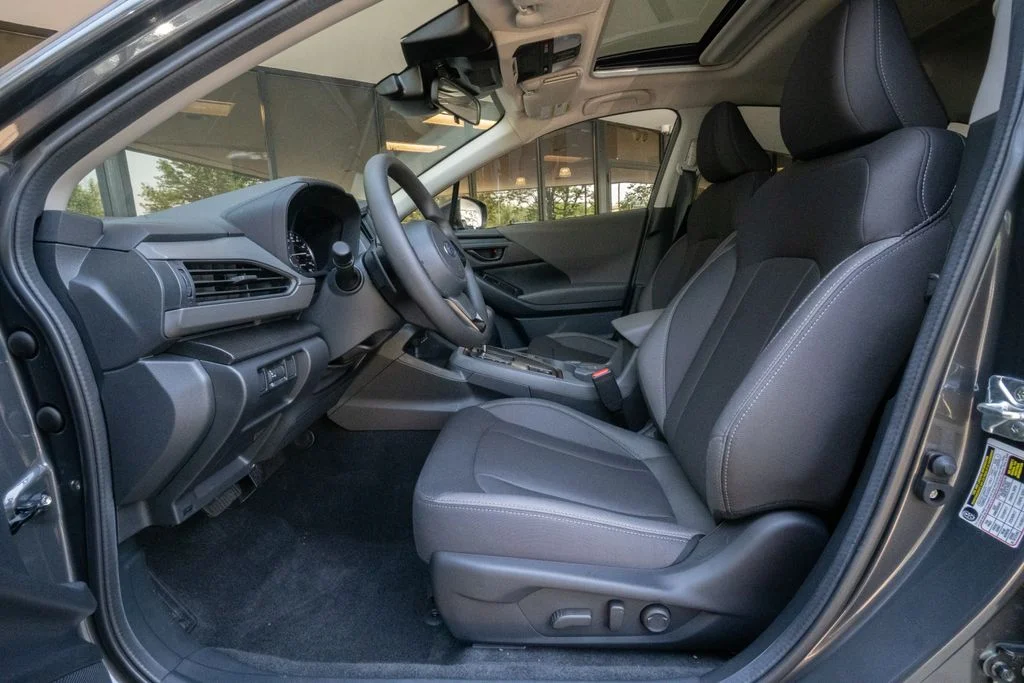 New 2026 MAGNETITE GRAY PEARL Subaru Premium image 8