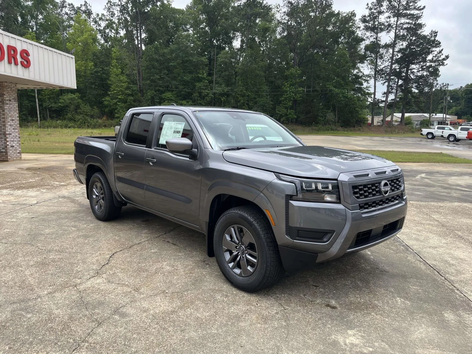 New 2026 Gun Metallic Nissan Crew Cab SV image 3