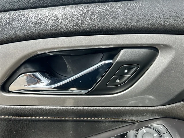 Used 2018 Brown CHEVROLET LT Cloth image 24