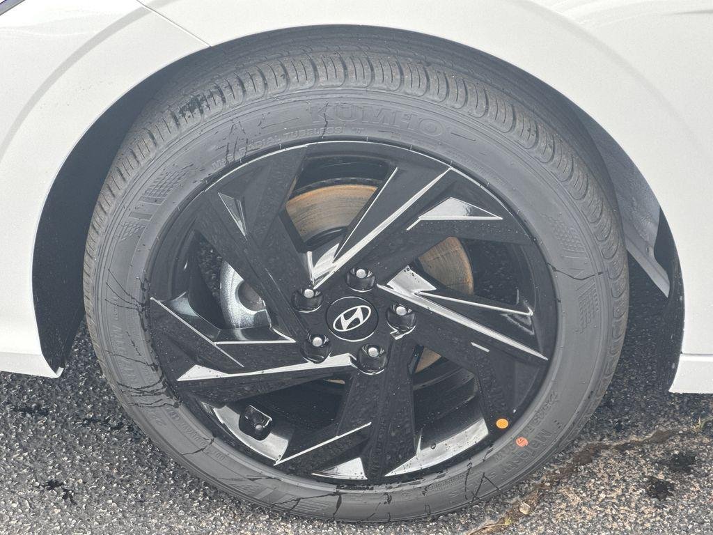 New 2026 White Hyundai SEL Sport image 11