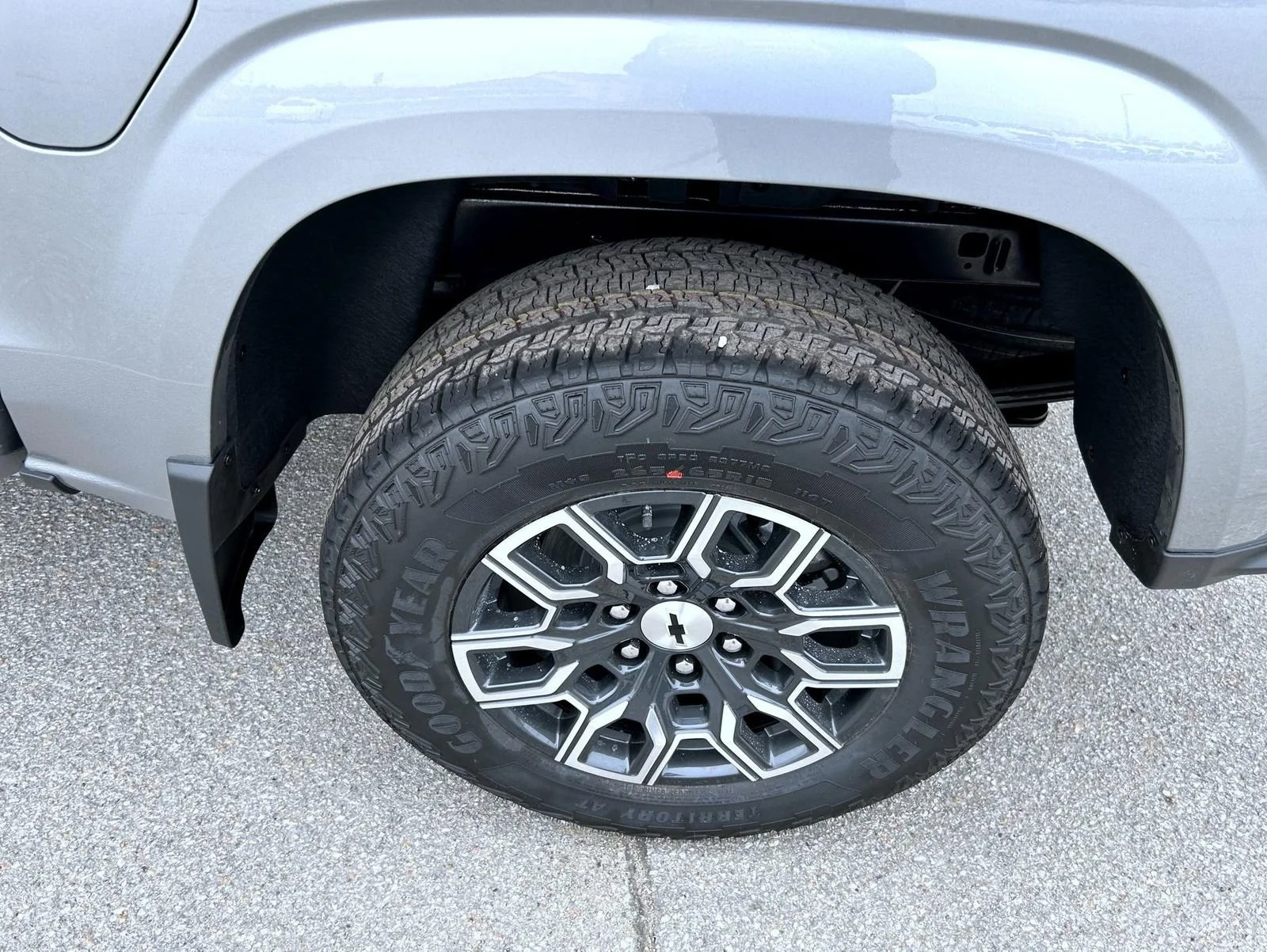 New 2026 Sterling Gray Metallic Chevrolet Z71 image 22