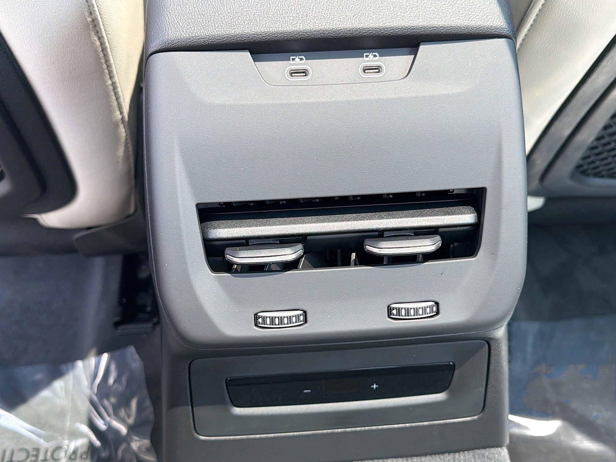 New 2026 Glacier White Metallic Audi Premium image 18
