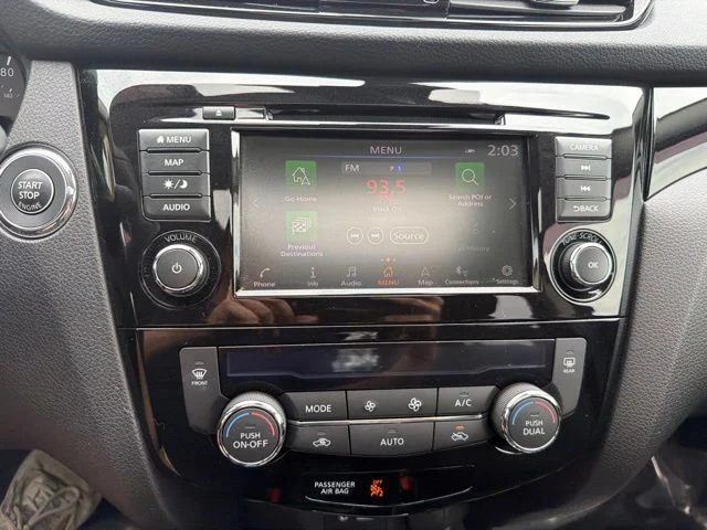 Used 2022 Black Nissan SL image 21