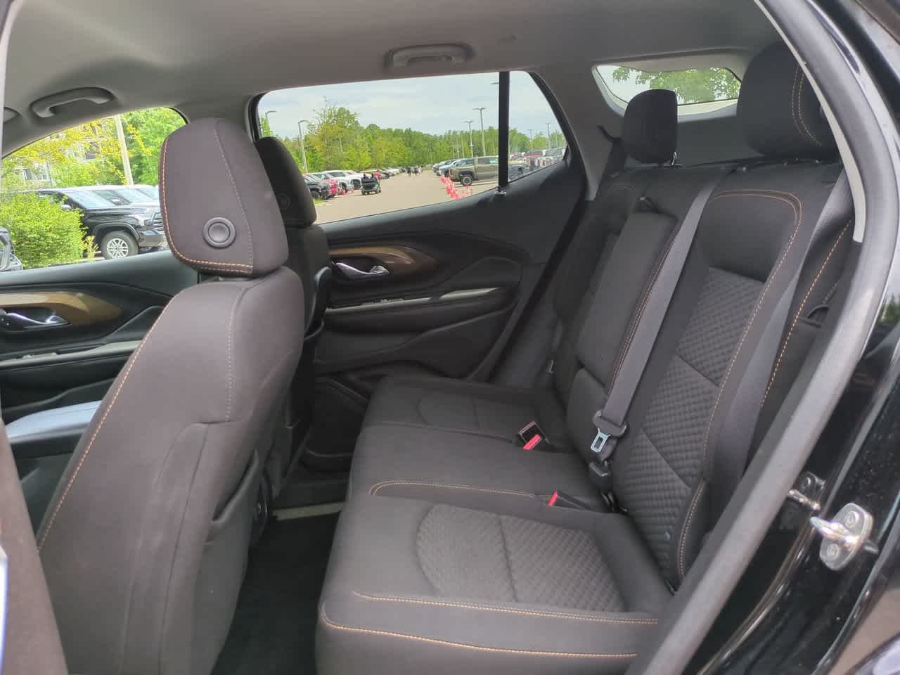Used 2019 Ebony Twilight Metallic GMC SLE image 13