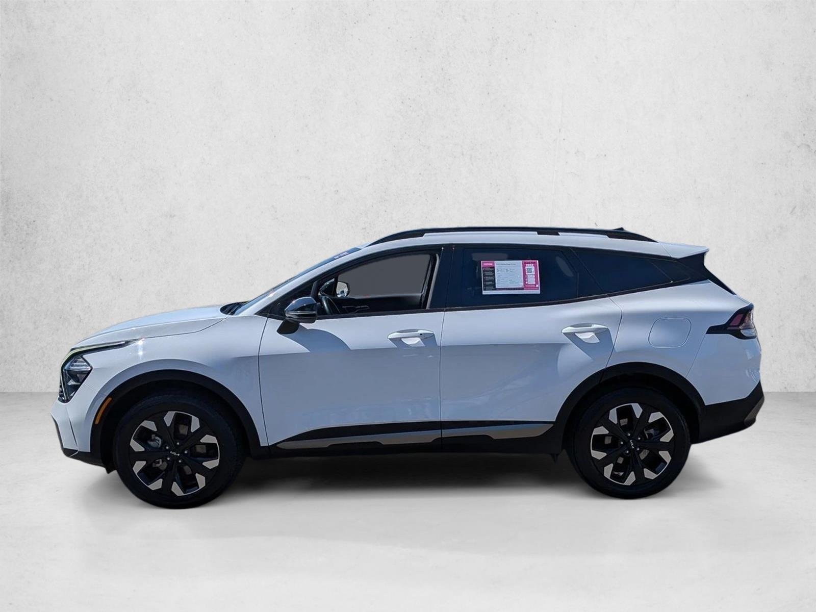 Used 2023 Glacial White Pearl Kia X-Line image 9