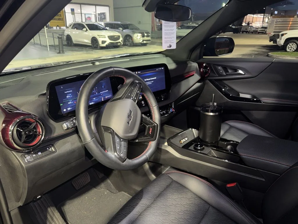 Used 2025 Mosaic Black Metallic Chevrolet RS image 14
