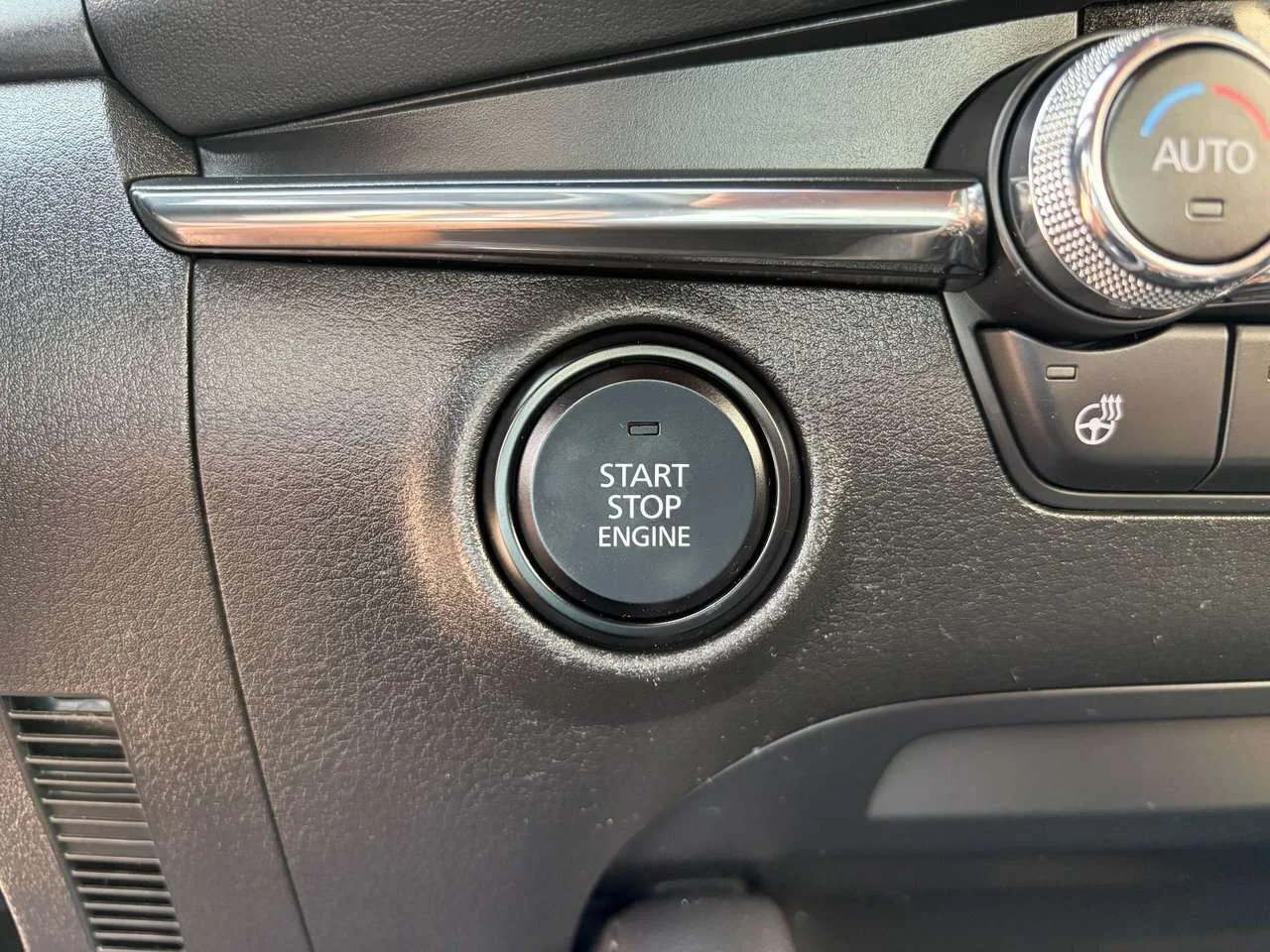 Used 2019 Deep Crystal Blue Mica Mazda GS image 29