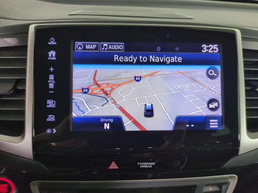 Used 2017 White Diamond Pearl Honda Touring image 19