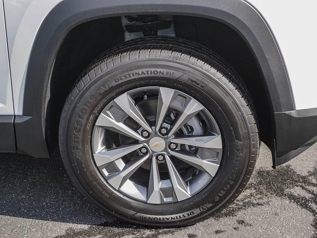 New 2026 Summit White Chevrolet LT image 9