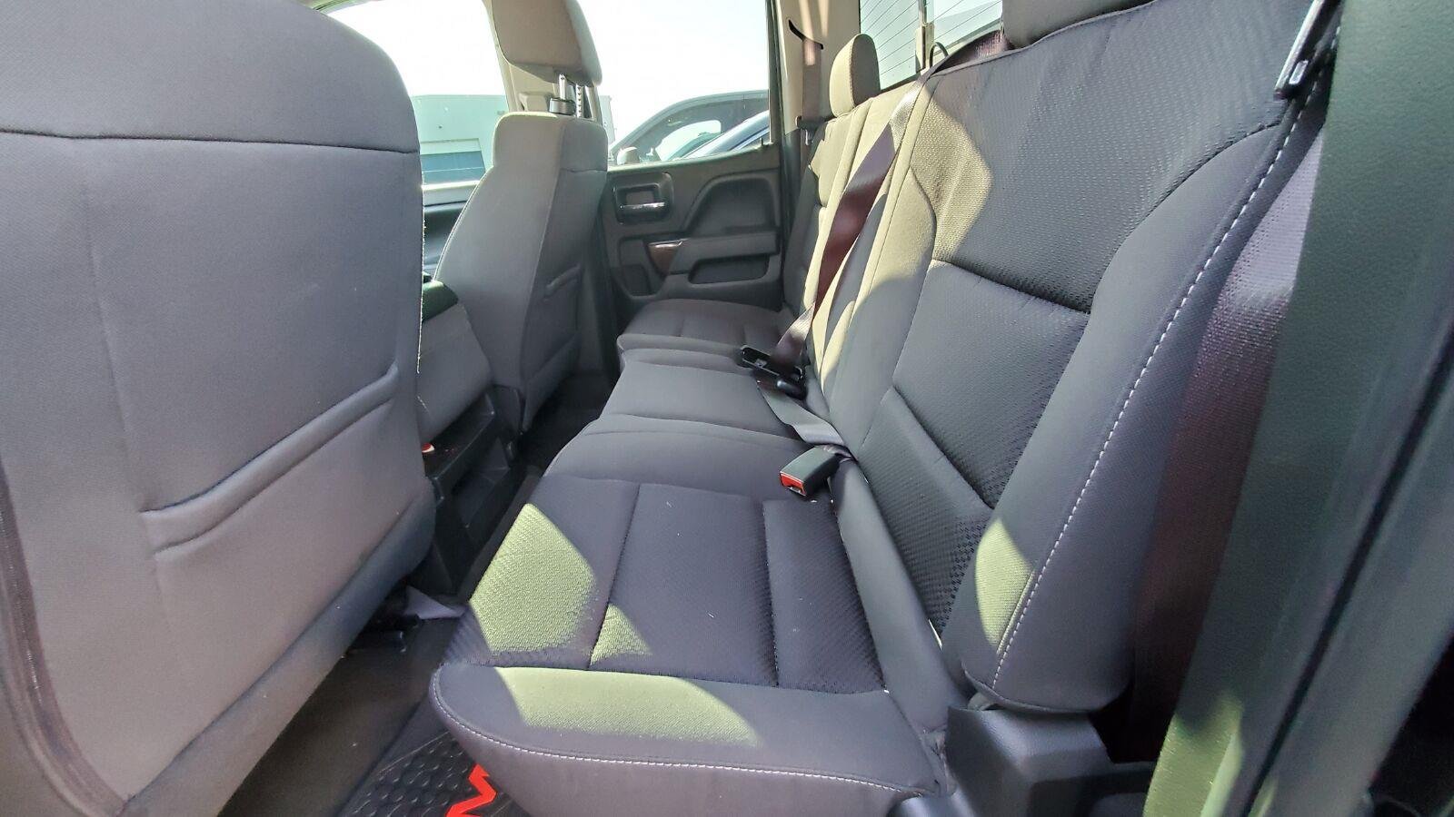 Used 2017 ONYX BLACK GMC SLE image 5
