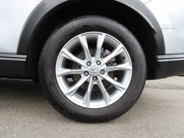 Certified Used 2024 Lunar Silver Metallic Honda EX image 9