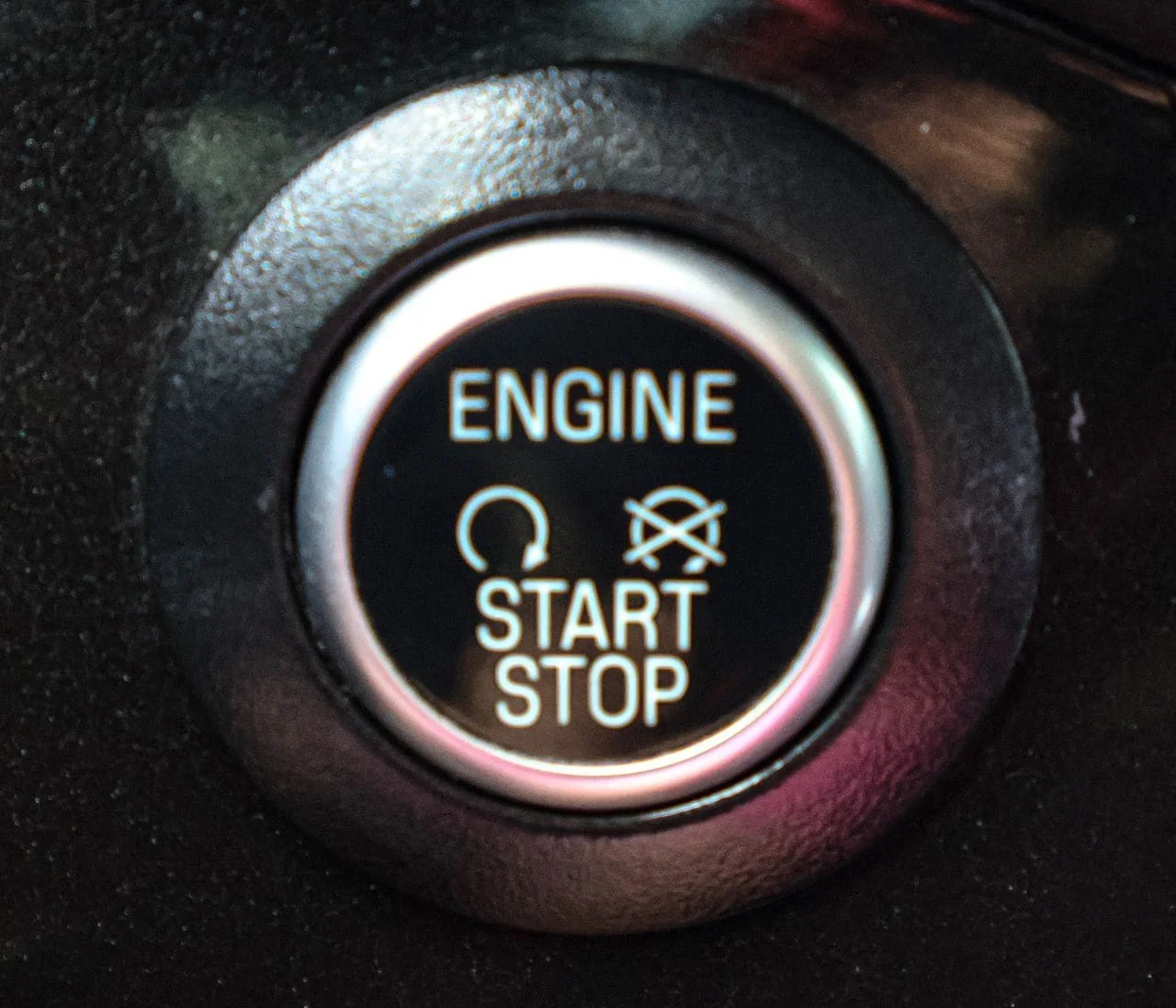 Used 2018 Magnetic Ford Titanium image 23
