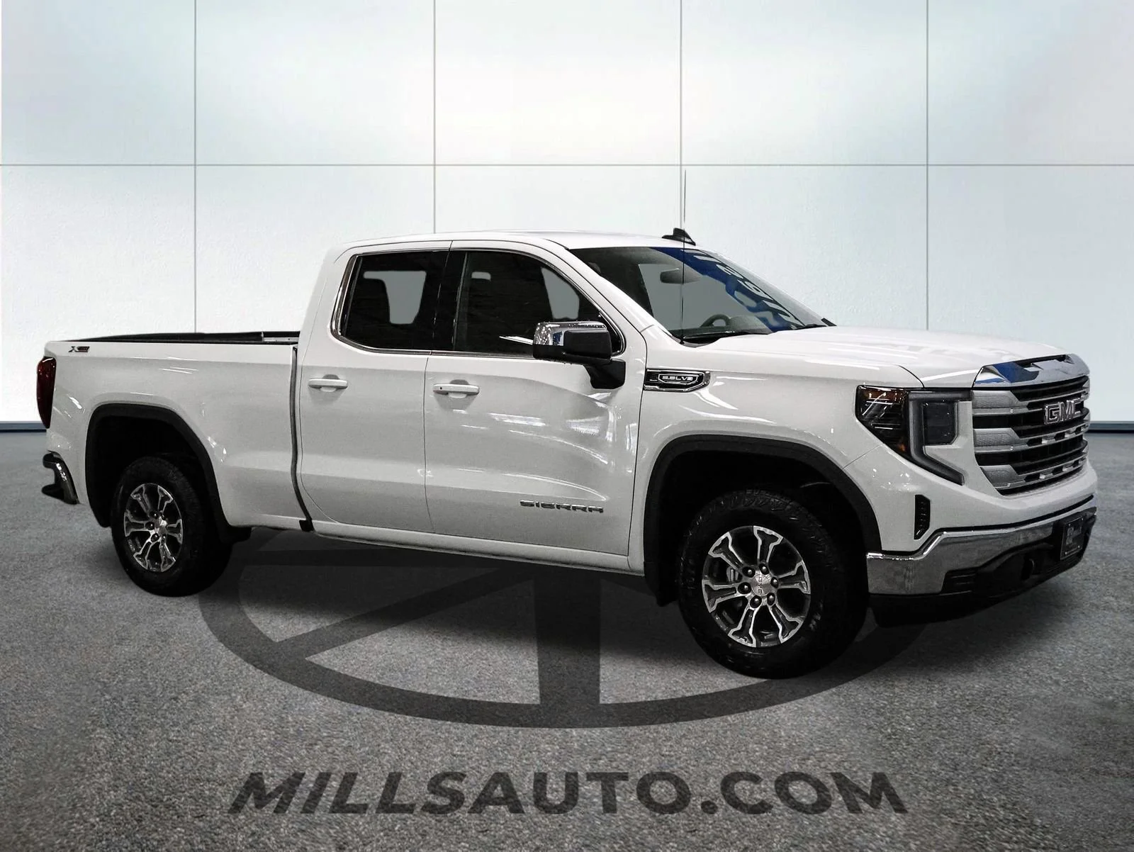 2026 GMC Sierra 1500 SLE - Photo 10