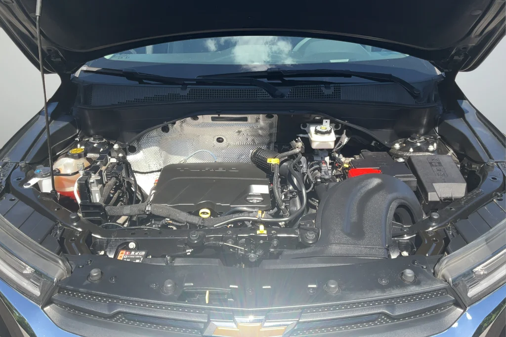 Used 2022 Black Chevrolet LS image 23