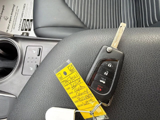 Used 2024  Toyota  image 37