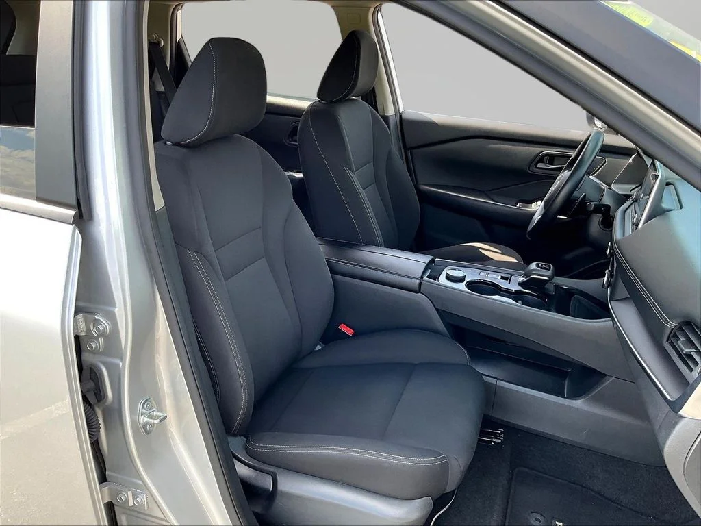 Used 2024 Silver Nissan S image 28
