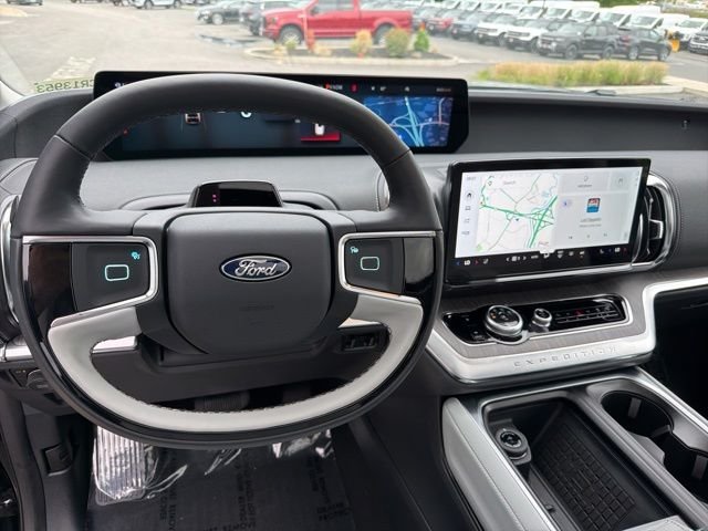 New 2025 Agate Black Metallic Ford Platinum® image 16