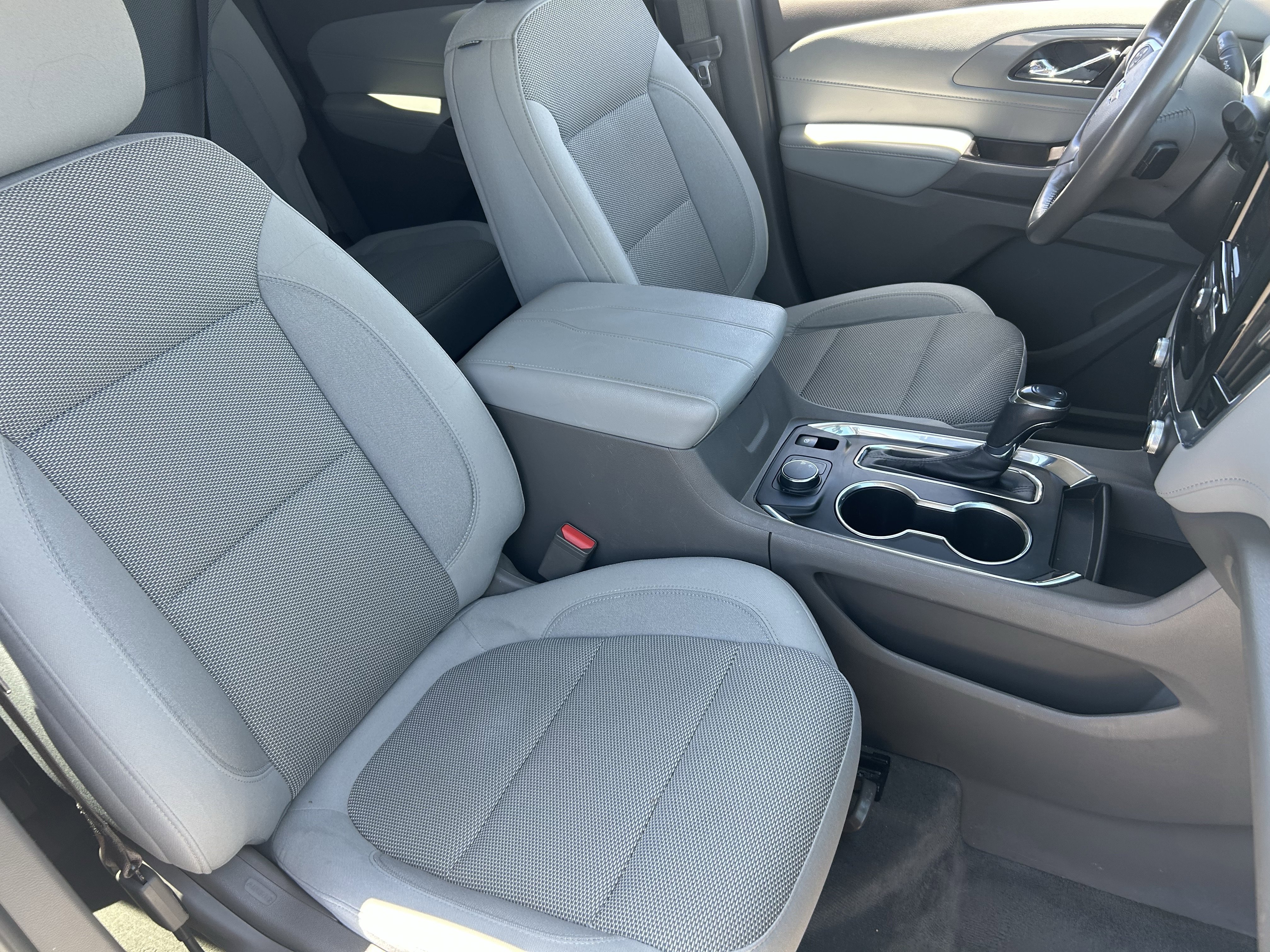 2020 Chevrolet Traverse 1LT - Photo 11