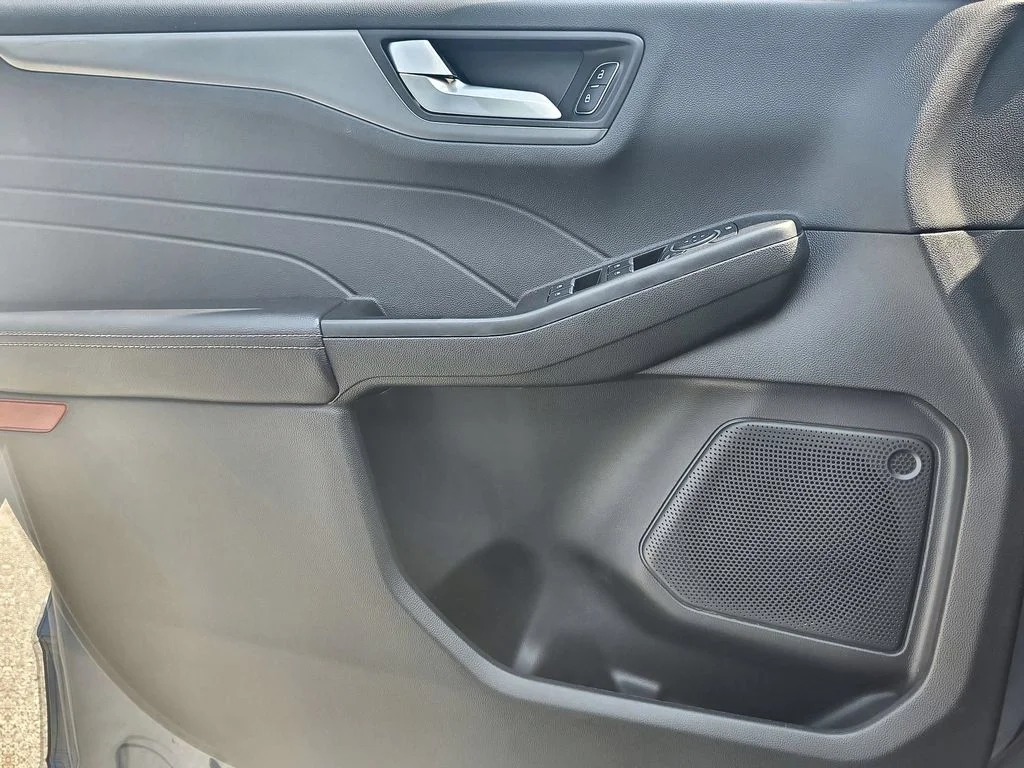 Used 2025 Blue Ford Base image 23