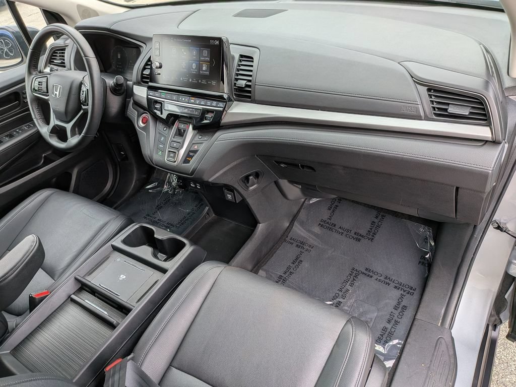 Used 2025 Silver Honda EX-L image 41