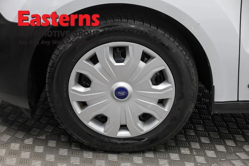 Used 2021 White Ford XL image 31