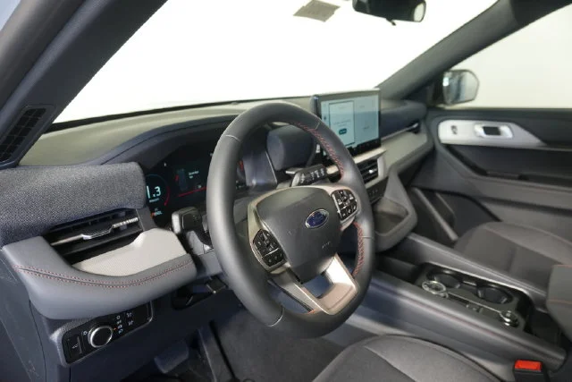 New 2027 Avalanche Gray Ford Active image 22