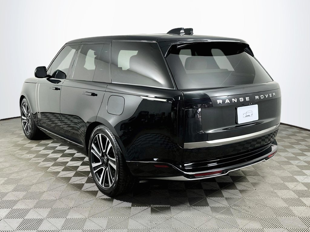 Certified Used 2025 Santorini Black Metallic Land Rover Autobiography image 7