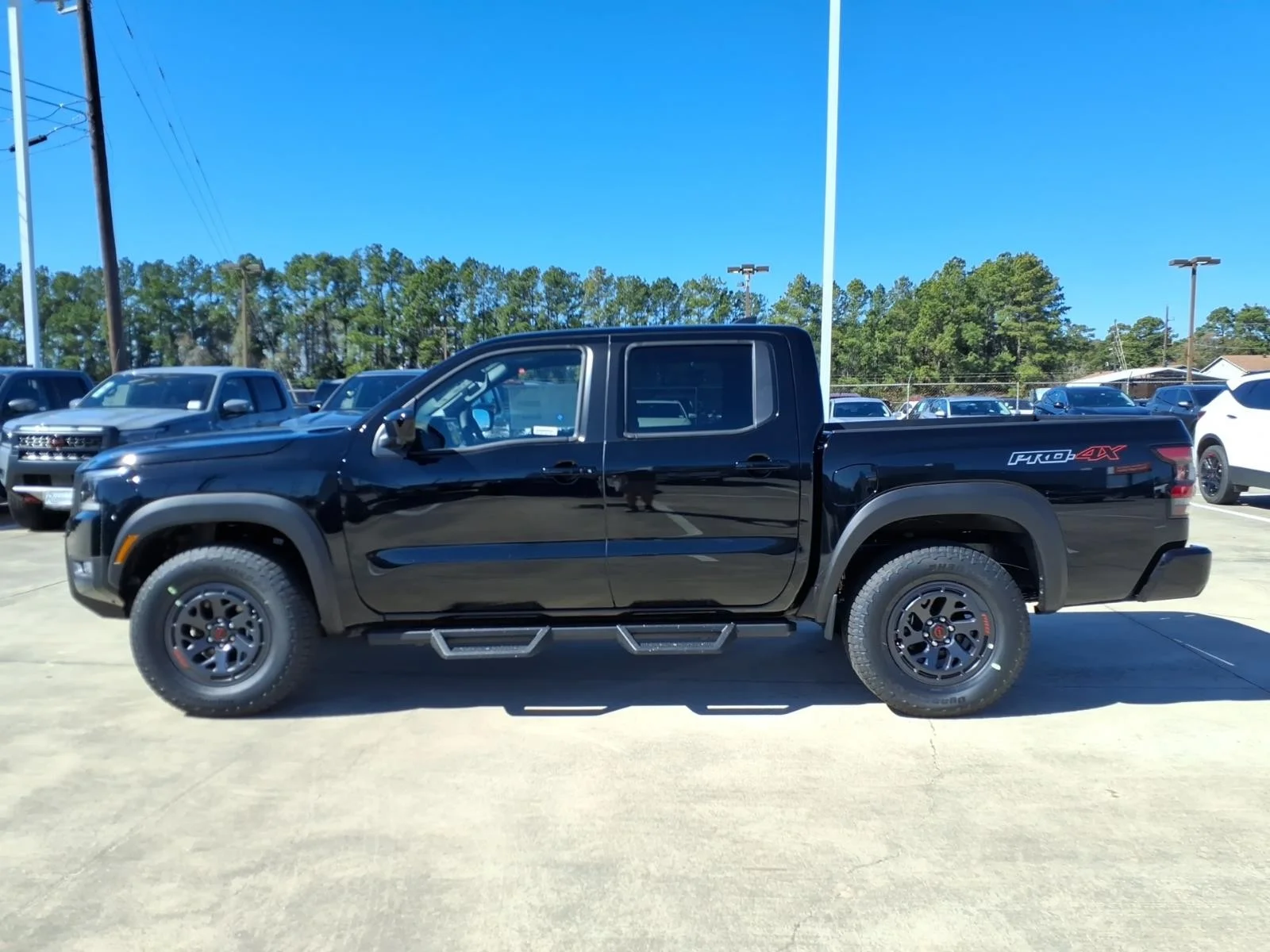 2026 Nissan Frontier Crew Cab PRO-4X® - 7