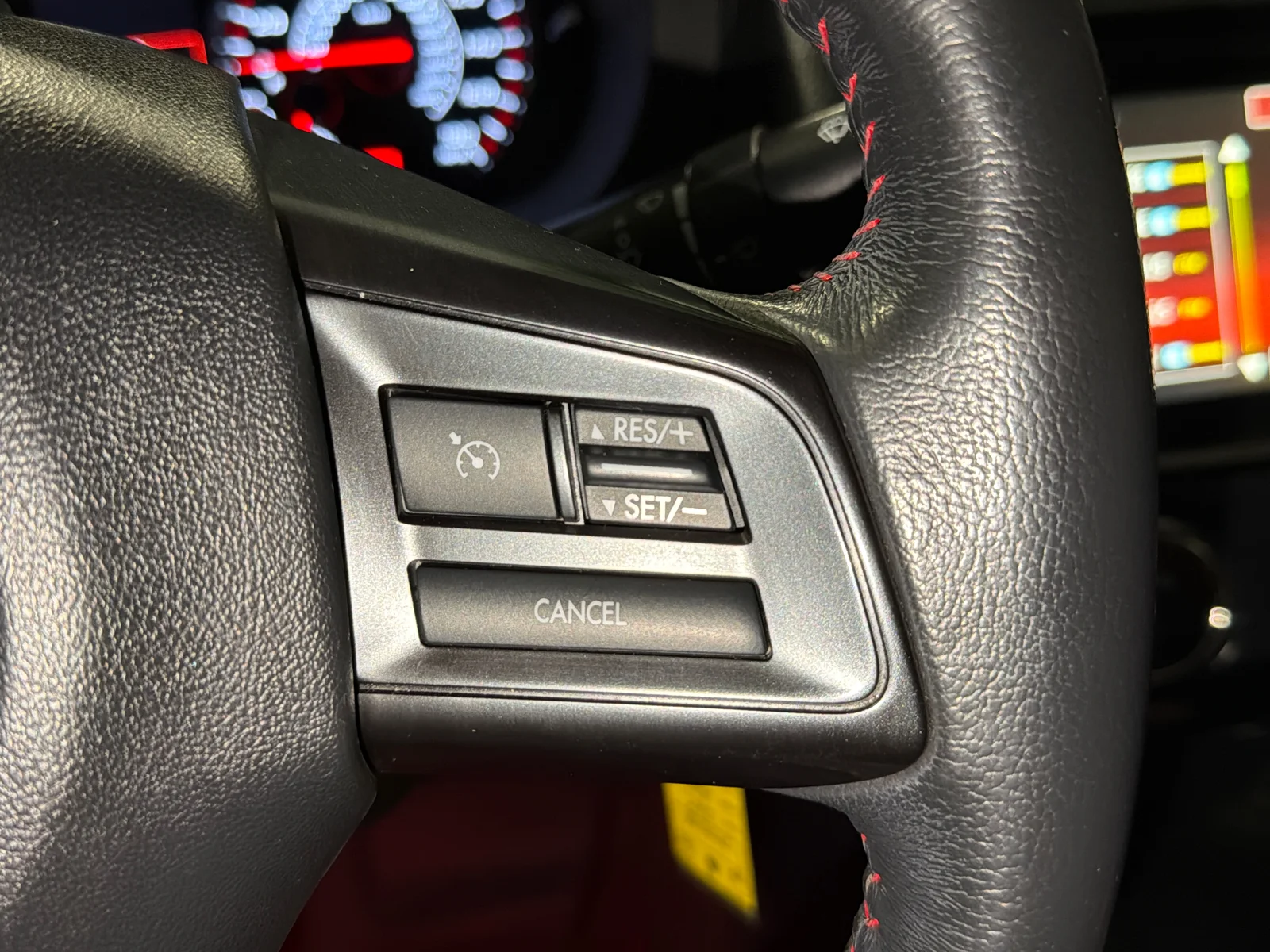 Used 2018 Crystal Black Silica Subaru Premium image 27