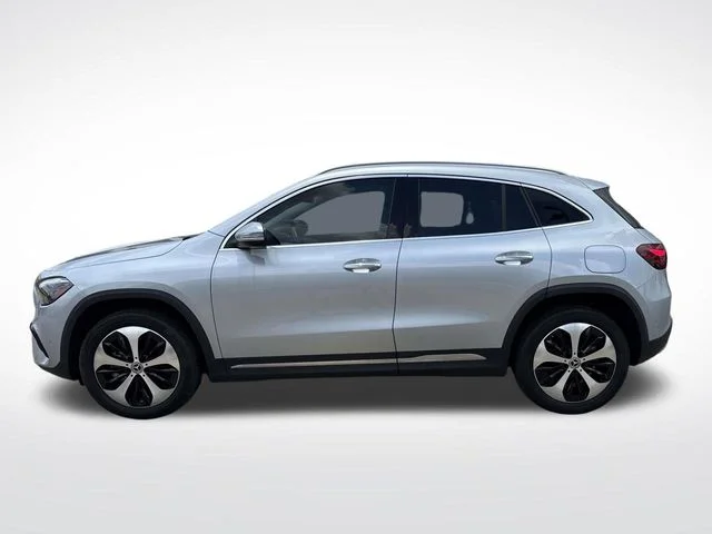 Used 2025 Silver Mercedes-Benz GLA 250 image 5