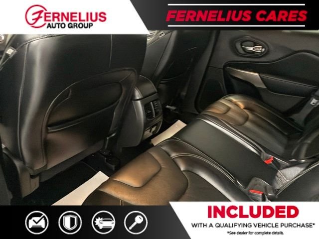 Used 2021 Red Jeep Latitude Lux image 27